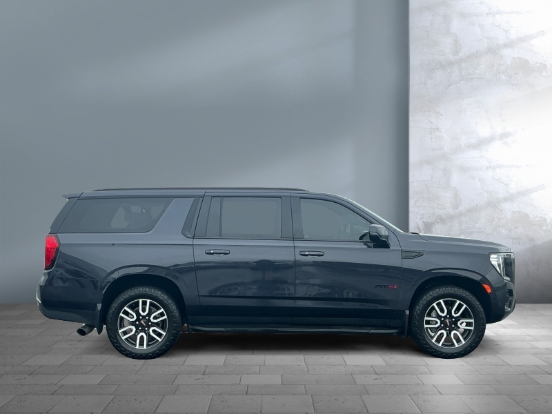 2023 GMC Yukon XL