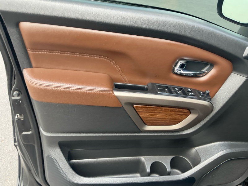 2021 Nissan Titan