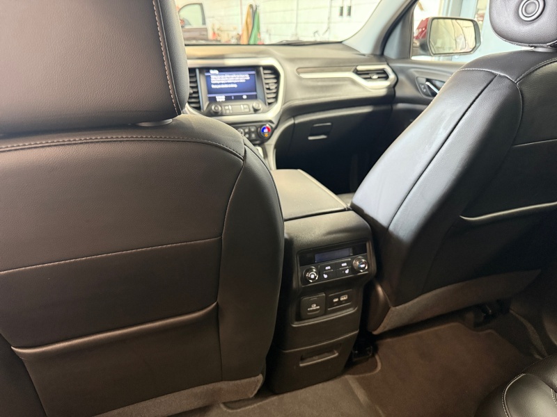 2022 GMC Acadia