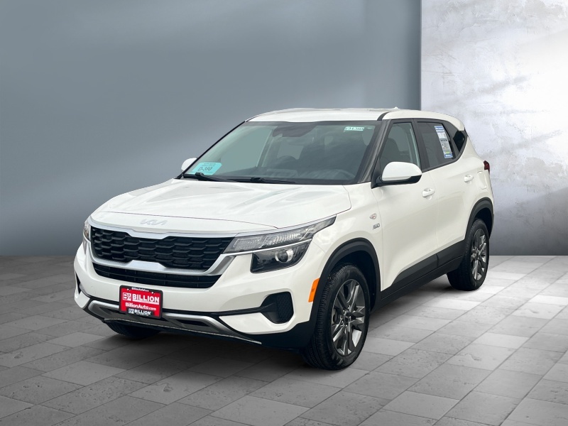 Used 2023 Kia Seltos LX Crossover