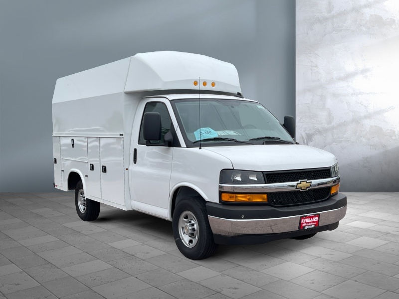 2024 Chevrolet Express Commercial Cutaway