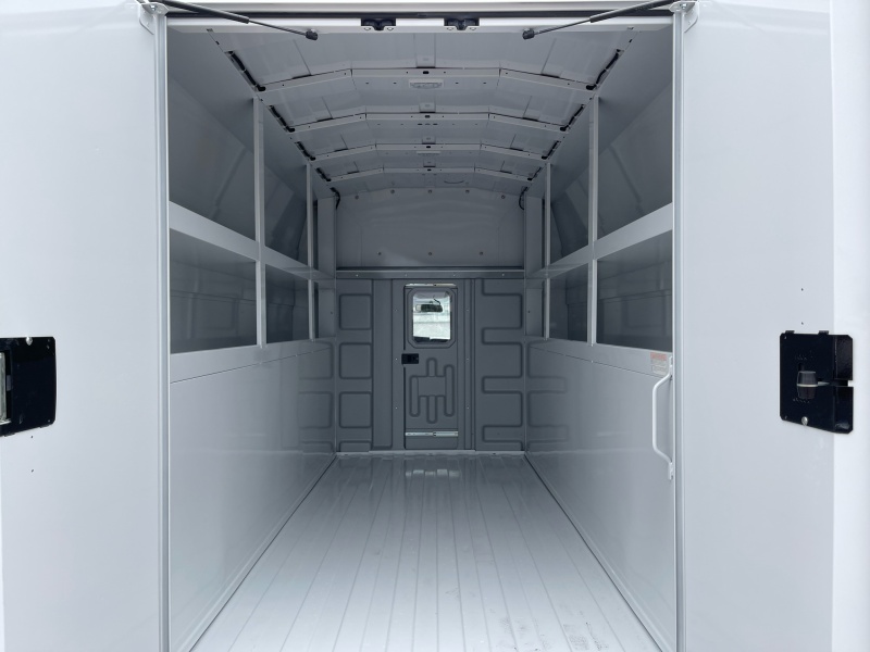 2024 Chevrolet Express Commercial Cutaway