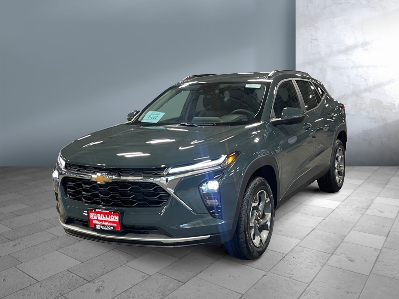 New 2025 Chevrolet Trax LT Crossover