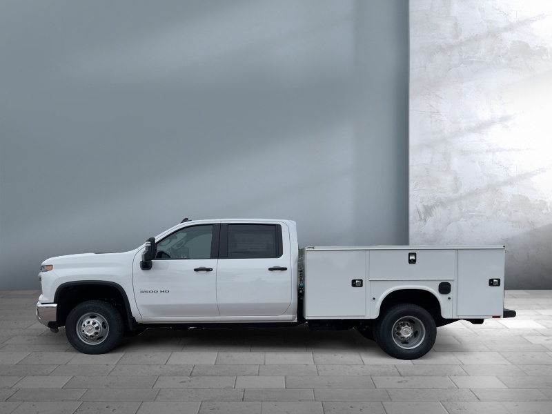 2025 Chevrolet Silverado 3500HD CC