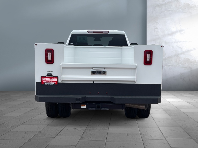 2025 Chevrolet Silverado 3500HD CC