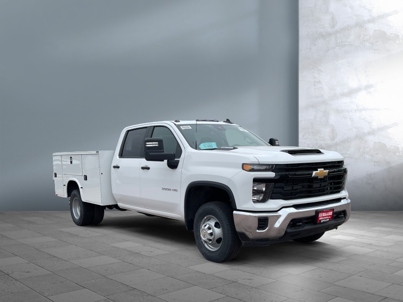 2025 Chevrolet Silverado 3500HD CC