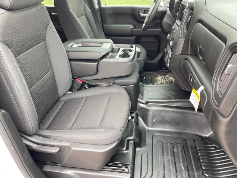 2025 Chevrolet Silverado 3500HD CC