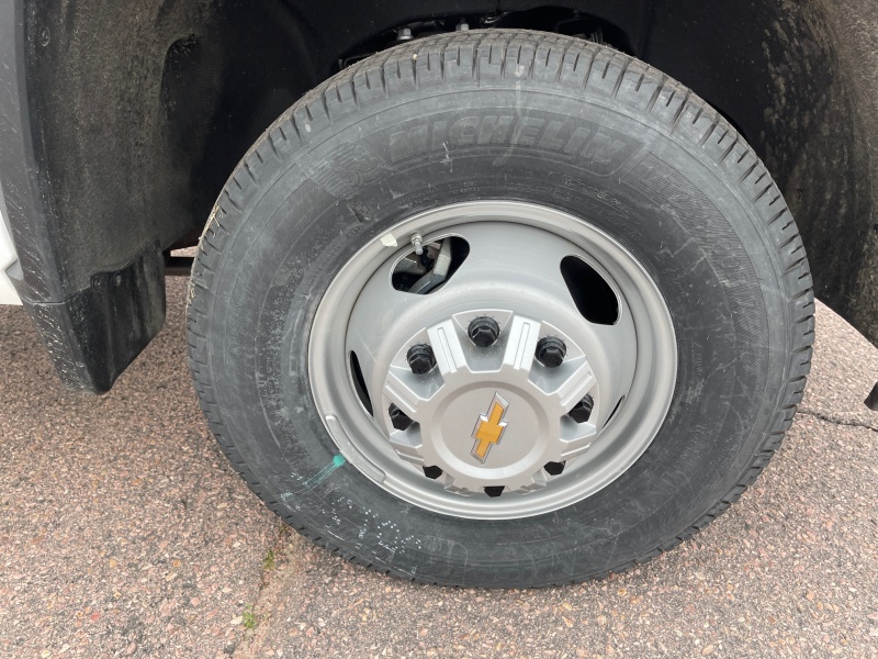 2025 Chevrolet Silverado 3500HD CC
