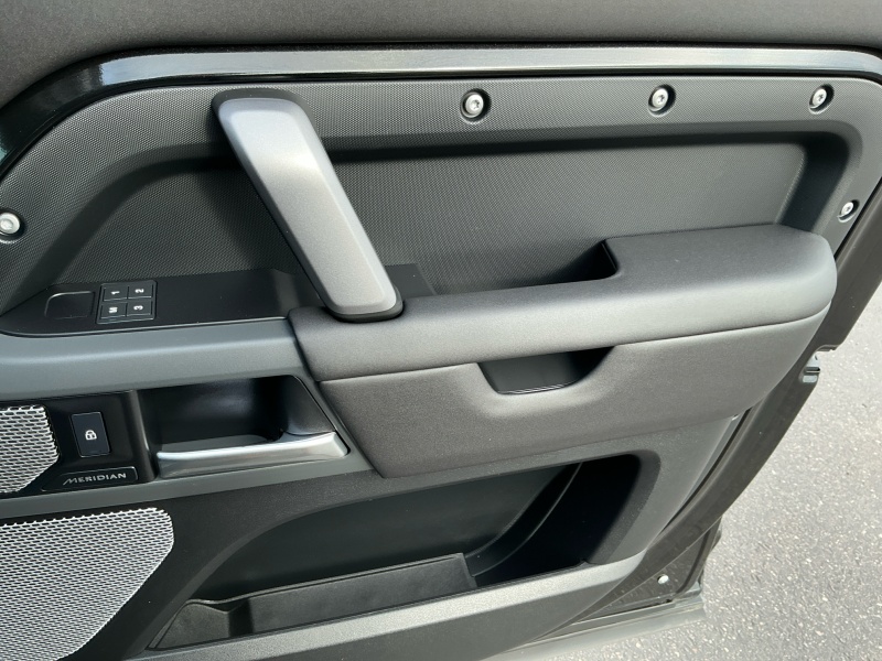 2024 Land Rover Defender