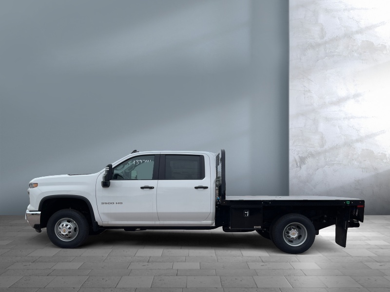 2025 Chevrolet Silverado 3500HD CC