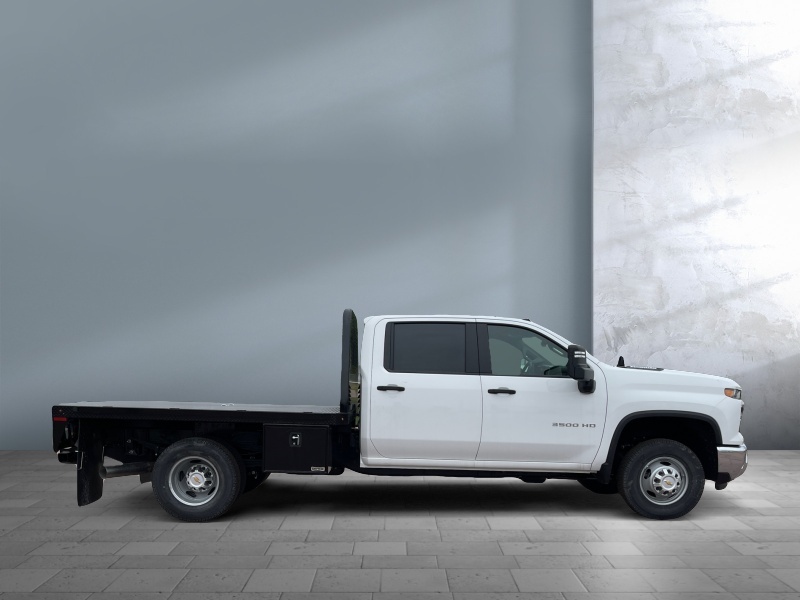 2025 Chevrolet Silverado 3500HD CC