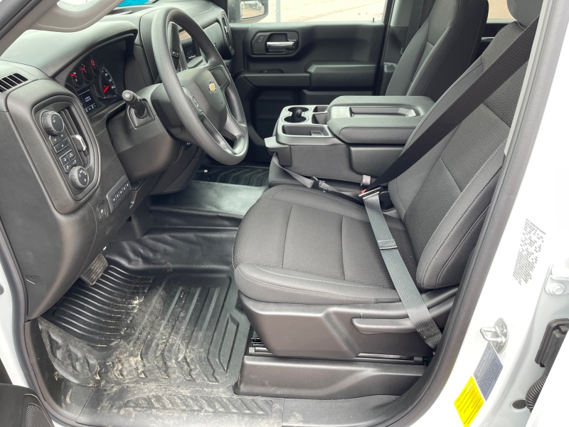 2025 Chevrolet Silverado 3500HD CC