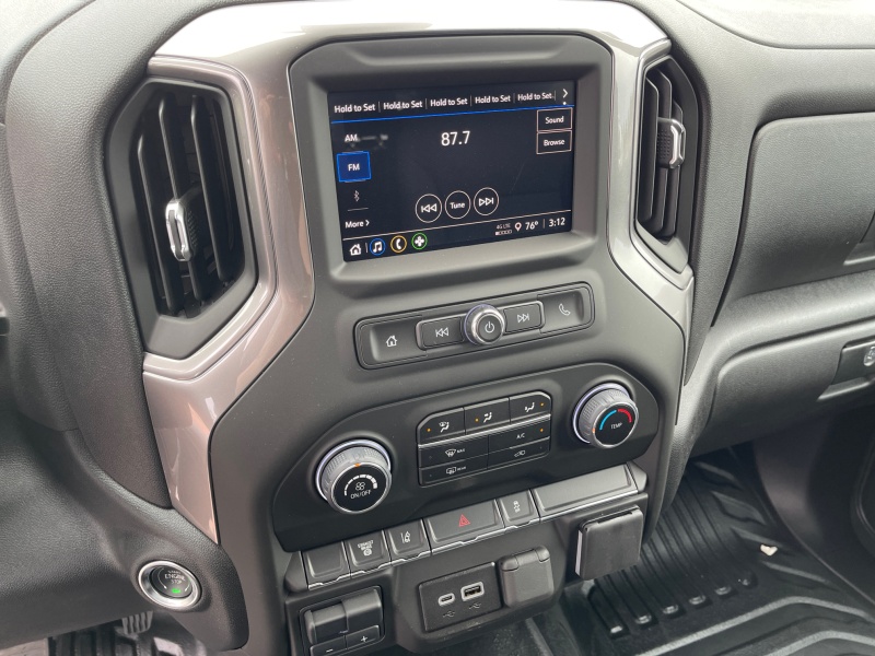 2025 Chevrolet Silverado 3500HD CC