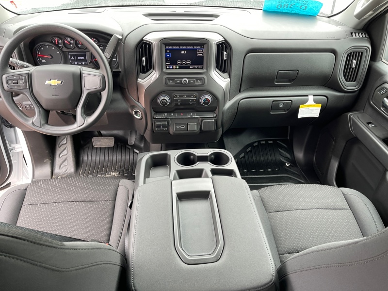 2025 Chevrolet Silverado 3500HD CC