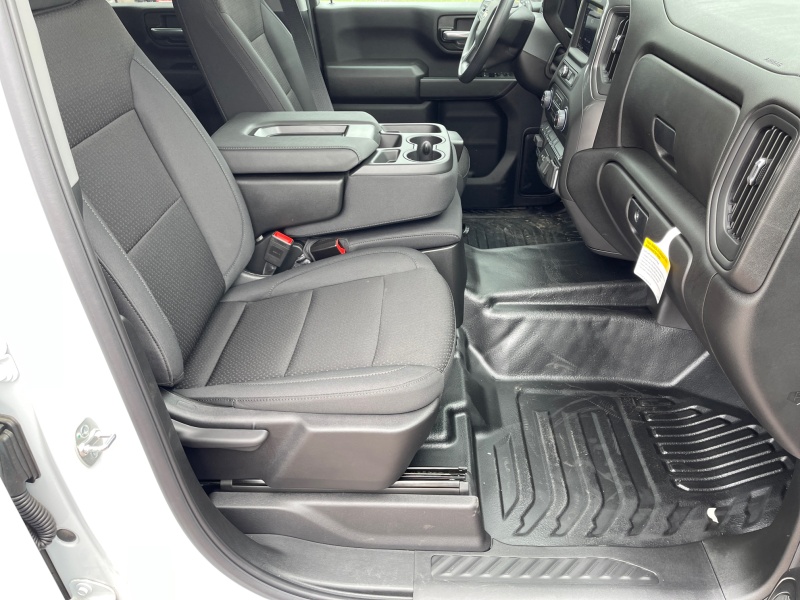 2025 Chevrolet Silverado 3500HD CC
