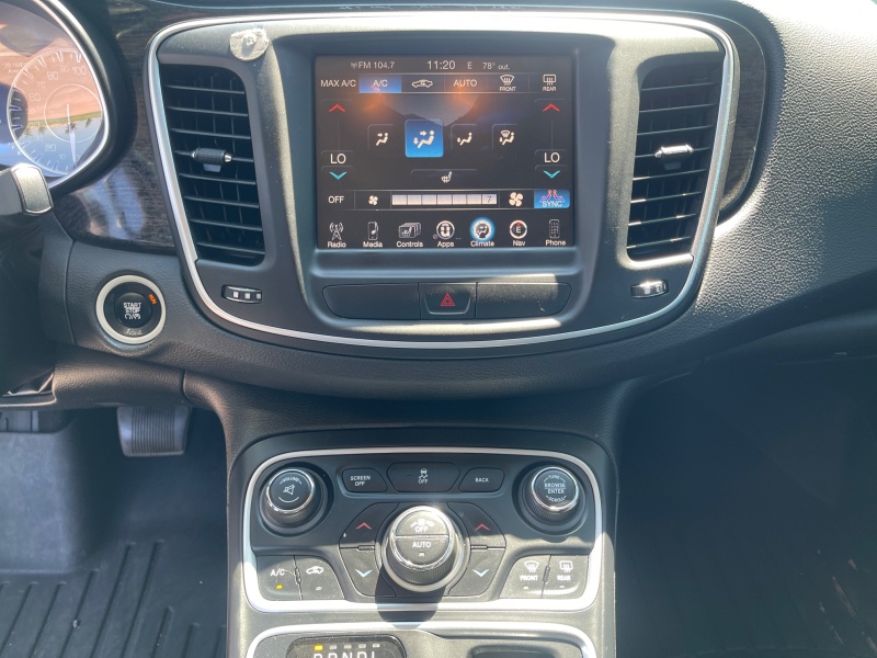 2015 Chrysler 200