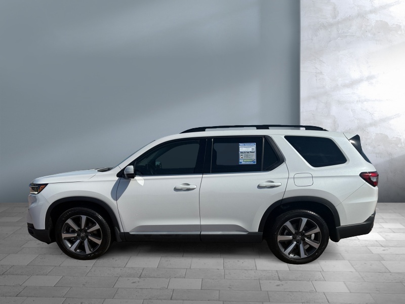 Used 2025 Honda Pilot Touring SUVs