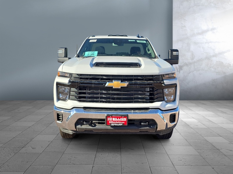 2025 Chevrolet Silverado 3500HD CC