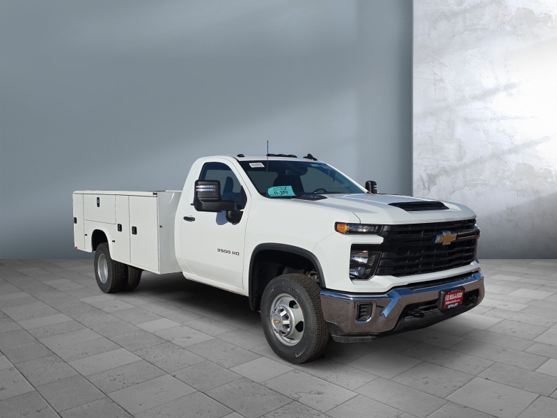 2025 Chevrolet Silverado 3500HD CC