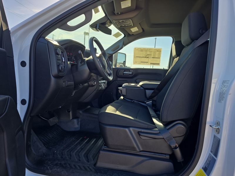 2025 Chevrolet Silverado 3500HD CC