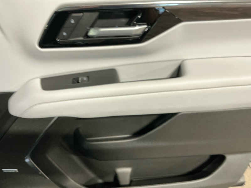 2025 Chevrolet Suburban