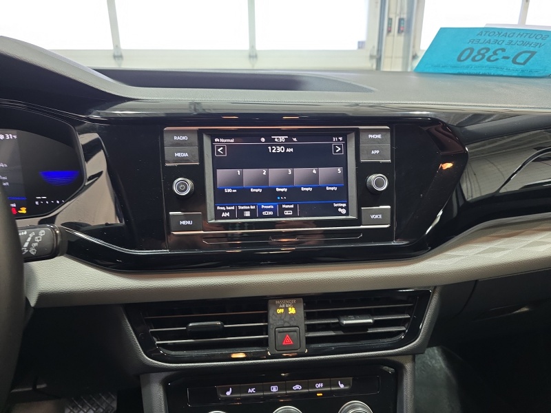 2023 Volkswagen Taos