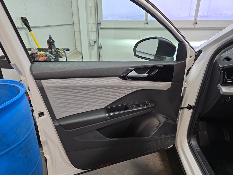 2023 Volkswagen Taos