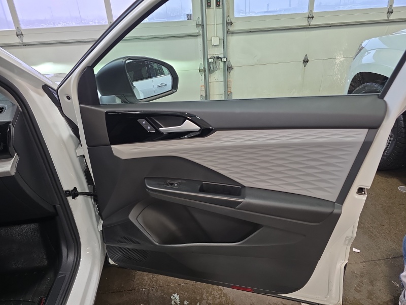 2023 Volkswagen Taos