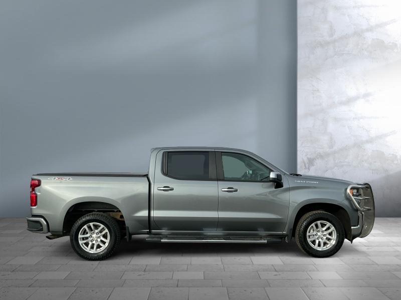 Used 2021 Chevrolet Silverado 1500 LT Trucks