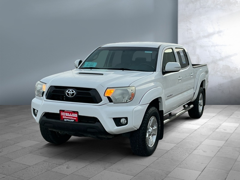 Used 2015 Toyota Tacoma  Double Cab  AT  Trucks