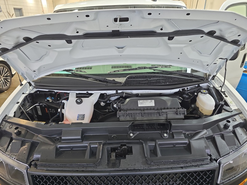 2025 Chevrolet Express Cargo Van