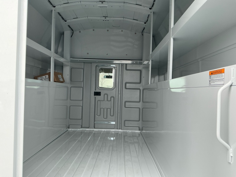 2025 Chevrolet Express Commercial Cutaway