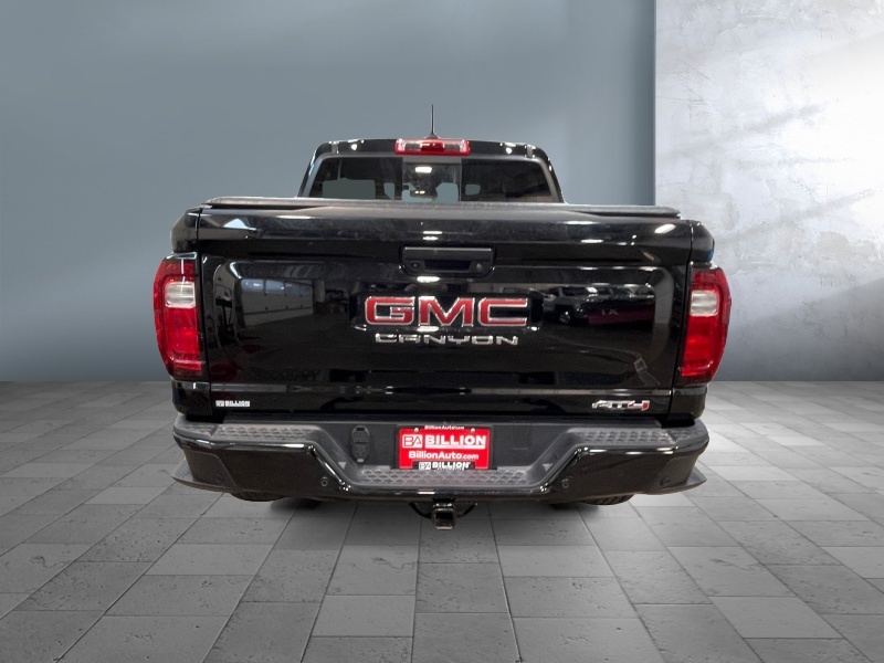 2023 GMC Canyon
