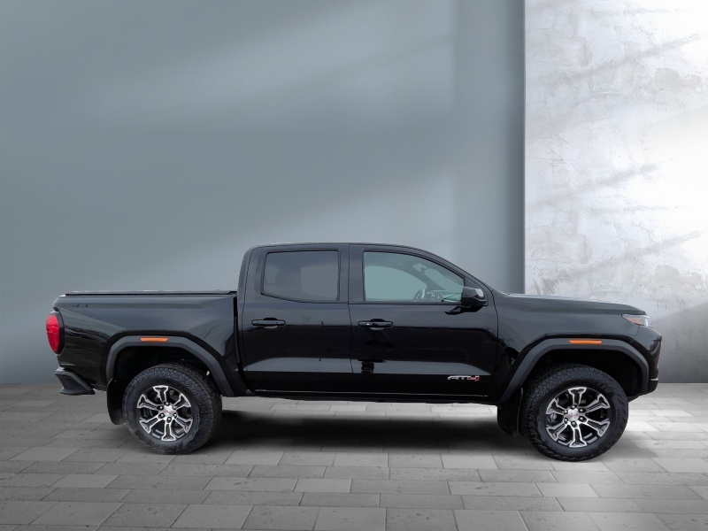 2023 GMC Canyon