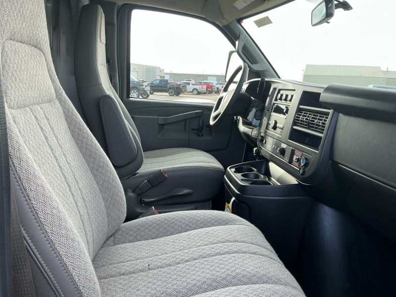 2025 Chevrolet Express Commercial Cutaway