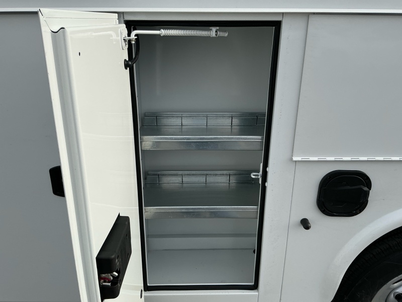 2025 Chevrolet Express Commercial Cutaway