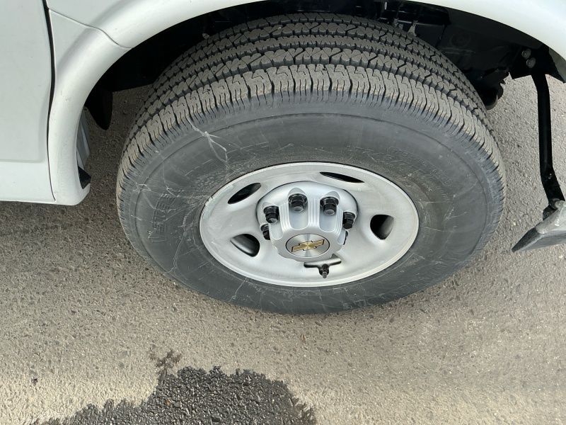 2025 Chevrolet Express Commercial Cutaway