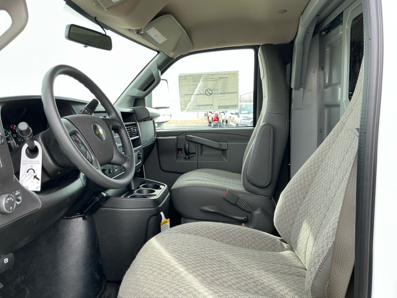 2025 Chevrolet Express Commercial Cutaway