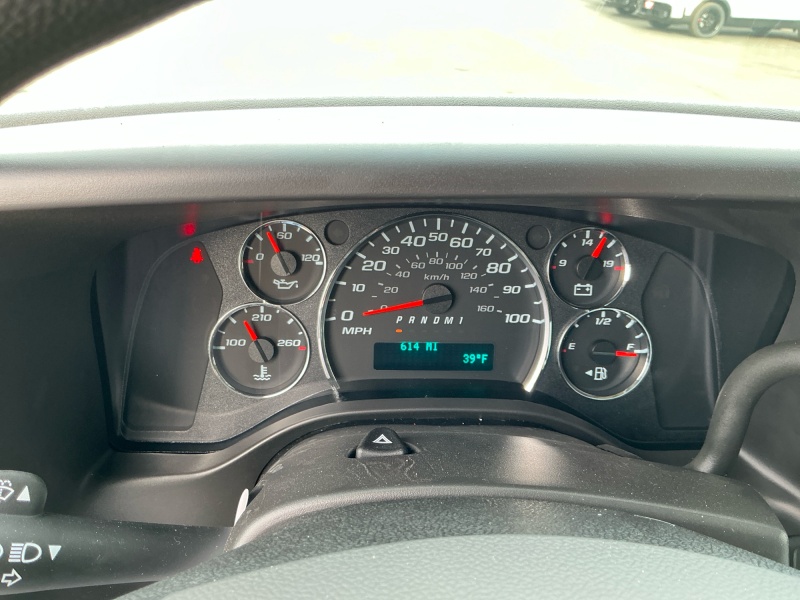 2025 Chevrolet Express Commercial Cutaway