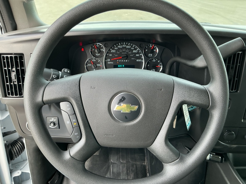 2025 Chevrolet Express Commercial Cutaway