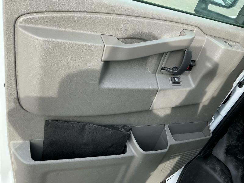 2025 Chevrolet Express Commercial Cutaway