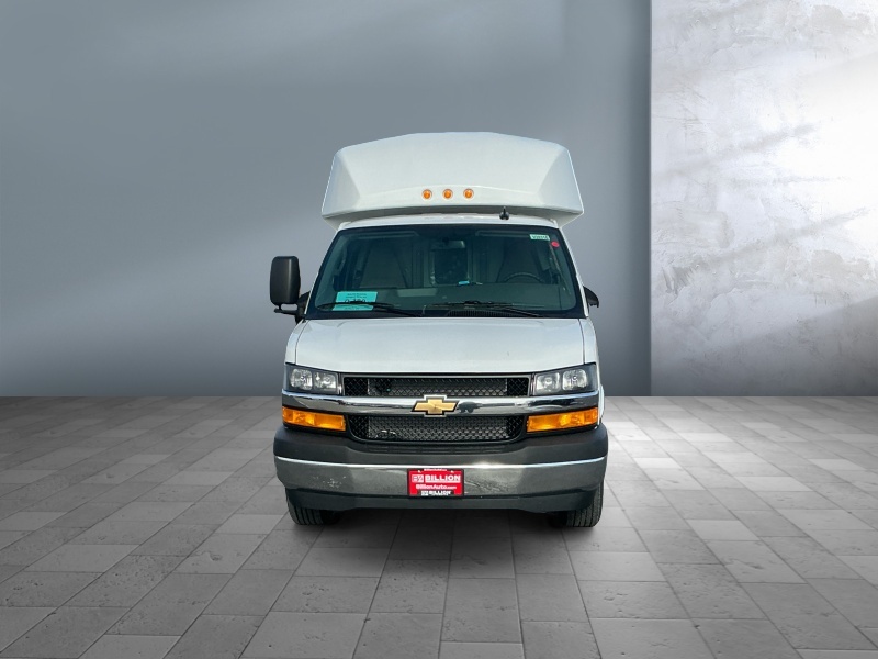 2025 Chevrolet Express Commercial Cutaway