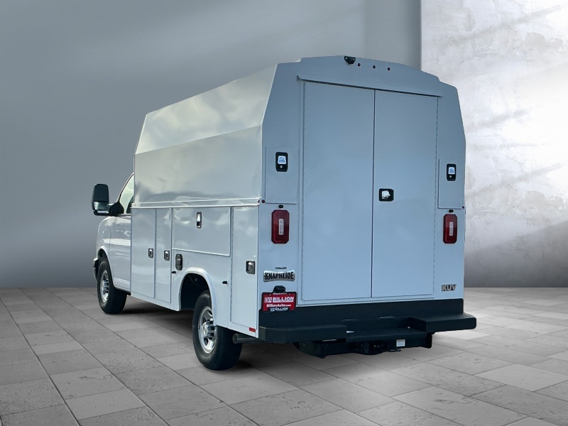 2025 Chevrolet Express Commercial Cutaway