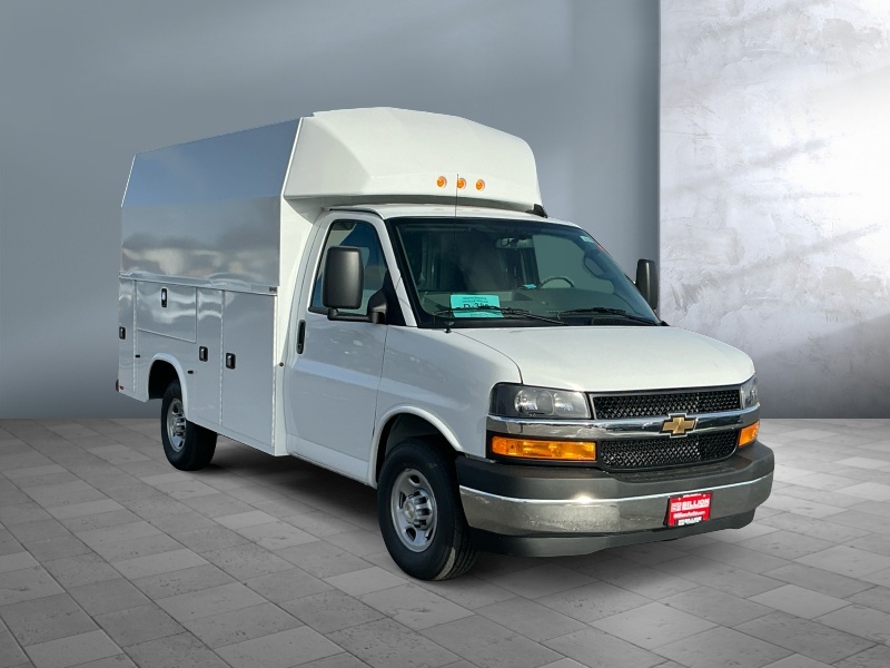 2025 Chevrolet Express Commercial Cutaway