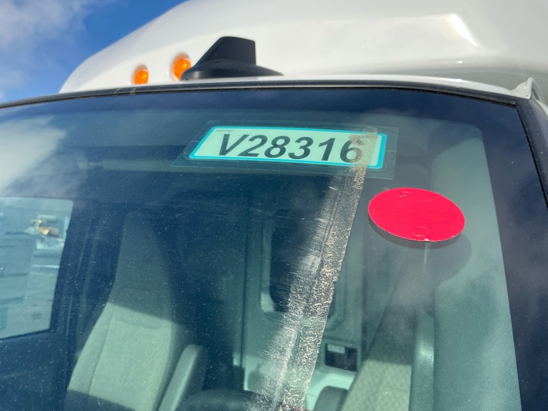 2025 Chevrolet Express Commercial Cutaway