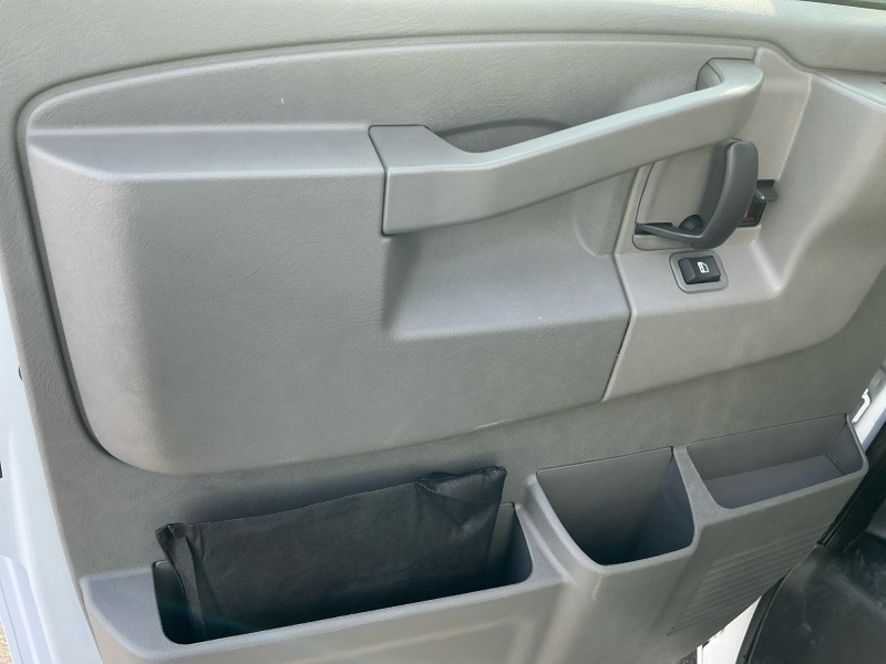 2025 Chevrolet Express Commercial Cutaway