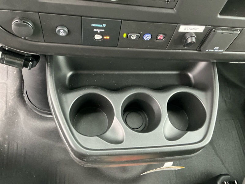 2025 Chevrolet Express Commercial Cutaway