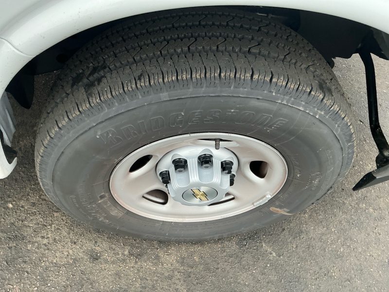 2025 Chevrolet Express Commercial Cutaway