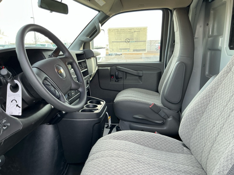 2025 Chevrolet Express Commercial Cutaway