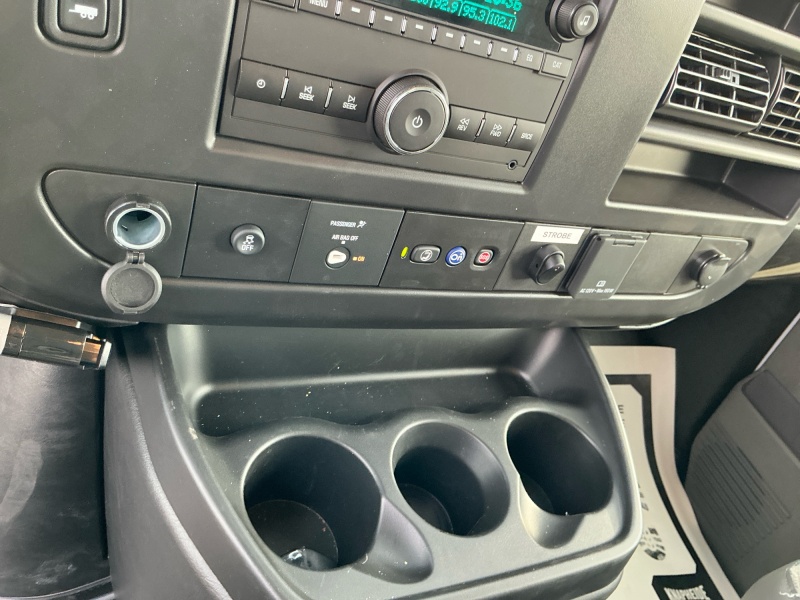 2025 Chevrolet Express Commercial Cutaway